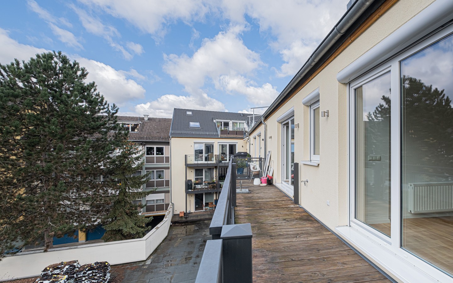 Balkon - Großzügige Vierzimmerwohnung mit Westbalkon in Heidelberg-Rohrbach