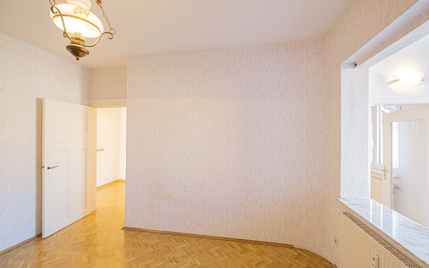 Zimmer 3 - HD-Kirchheim: Bezugsfreie 3-Zimmer-Wohnung mit Garage in perfekter Nähe zum S-Bahnhof