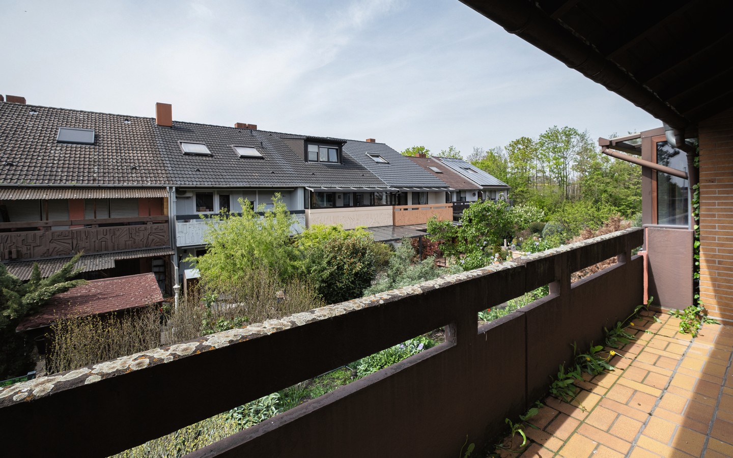 Balkon - Mannheim-Rheinau: bezugsfreies RMH mit viel Platz und eigenem Garten (renovierungsbedürftig)