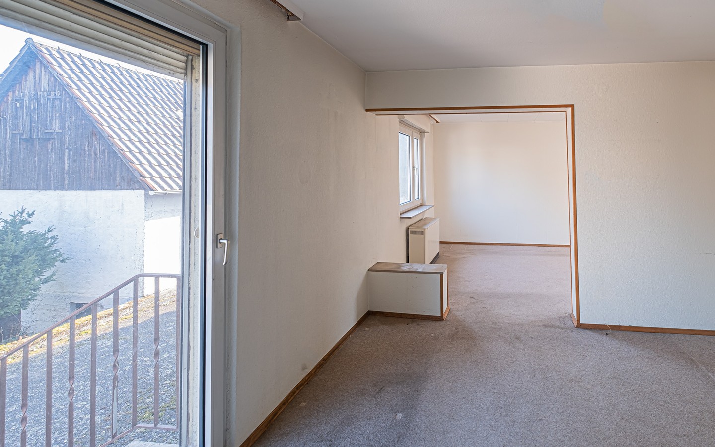 Zimmer EG - Edingen-Neckarhausen: Haus mit viel Potenzial auf großem
Grundstück