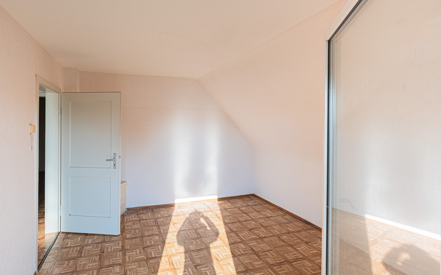 Zimmer OG - Edingen-Neckarhausen: Haus mit viel Potenzial auf großem
Grundstück