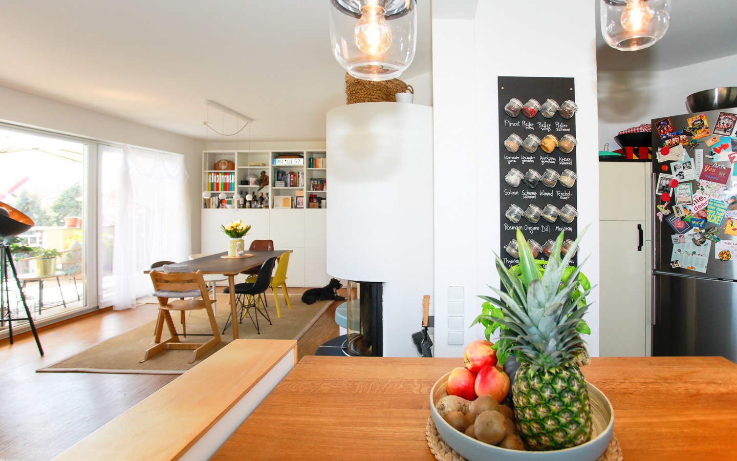 Küche - Plankstadt: Top gepflegt und zum Einzug bereit 4-Zimmer-Wohnung mit 2 Balkonen und 2 Bädern