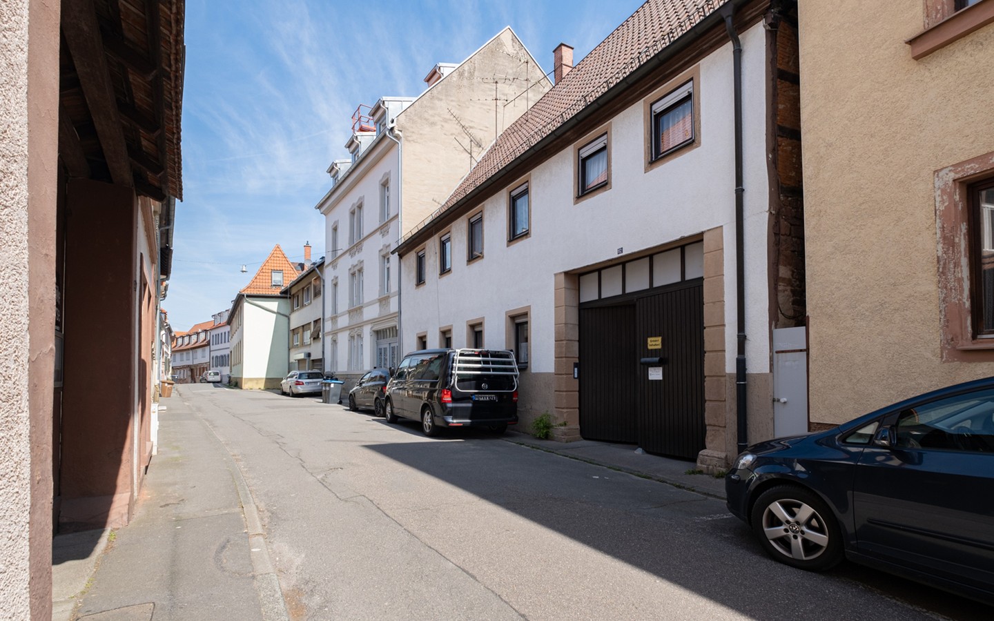Straßenansicht - Mehrfamilienhaus mit beeindruckender Historie und Potential in begehrter Wohnlage von Handschuhsheim