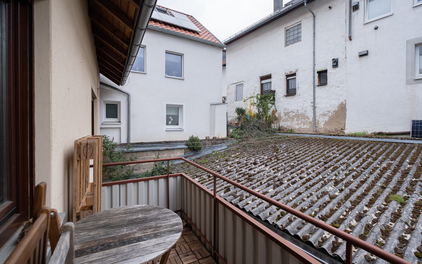Balkon Wohnung Nr. 5 - Mehrfamilienhaus mit beeindruckender Historie und Potential in begehrter Wohnlage von Handschuhsheim