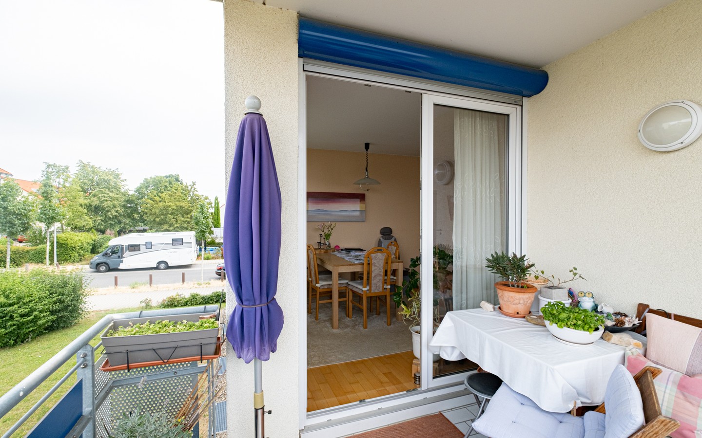 Balkon - Moderne 3,5-Zimmer-Wohnung mit sonnigem Balkon und barrierefreiem Wohnkomfort in fantastischer Lage